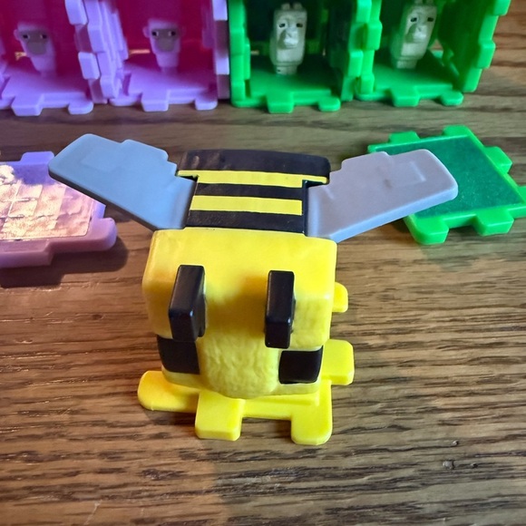 Vibrant Purple and Green Building Blocks Set - Picture 4 of 10